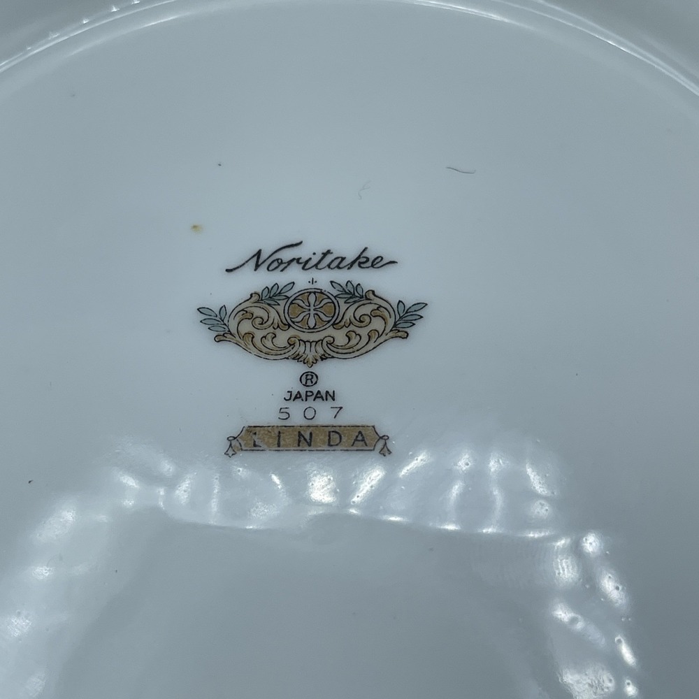 Noritake China ROSELANE ROUND COVERED BOWL With LID - Picture 12 of 13